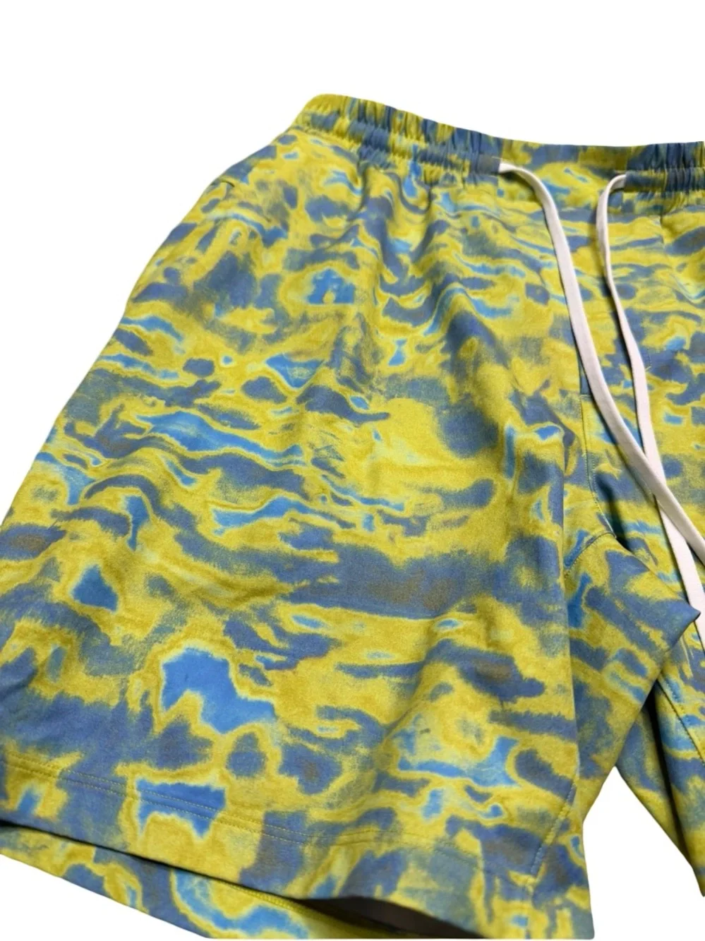 🌊 Lululemon Channel Cross Swim Short Chroma Clash Green Multi Size M 🌊